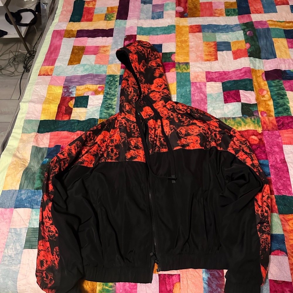ALO Yoga Black and Red Hooded Jacket!